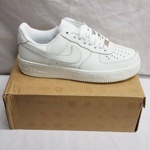 AF1